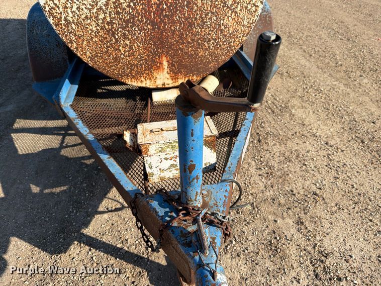 image for item DV8746 fuel trailer