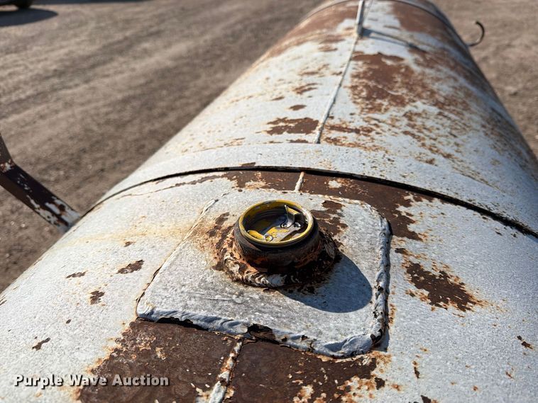 image for item DV8746 fuel trailer