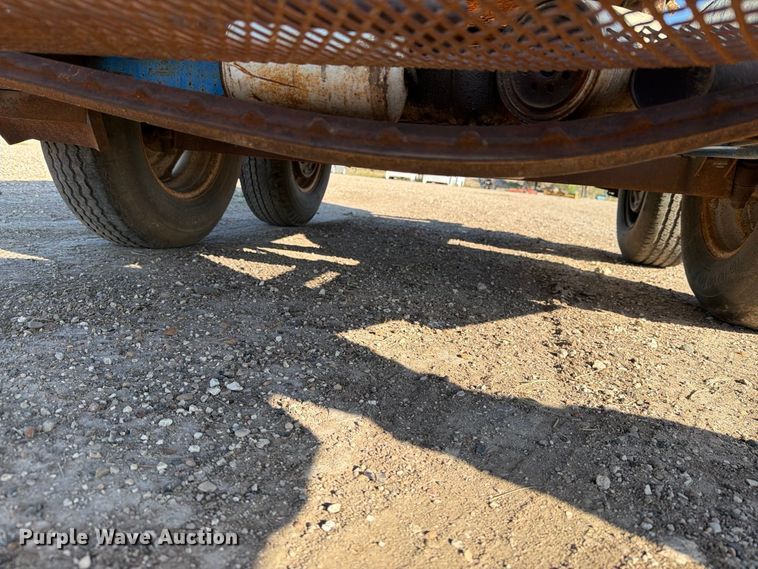 image for item DV8746 fuel trailer