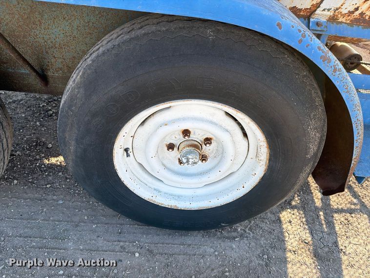 image for item DV8746 fuel trailer