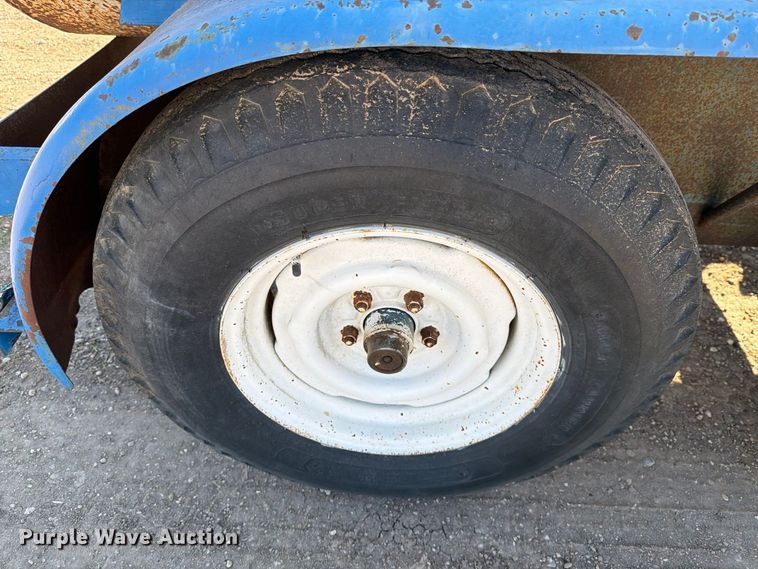 image for item DV8746 fuel trailer