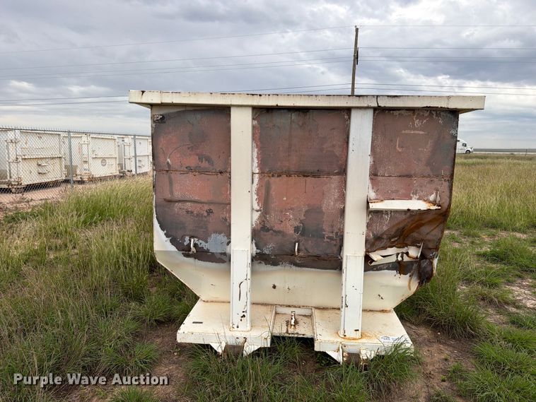 image for item DV8747 Roll offs roll off container