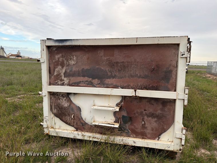 image for item DV8747 Roll offs roll off container
