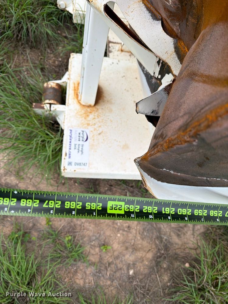 image for item DV8747 Roll offs roll off container