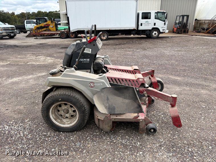 image for item DZ4957 eXmark Staris S-Series ZTR lawn mower