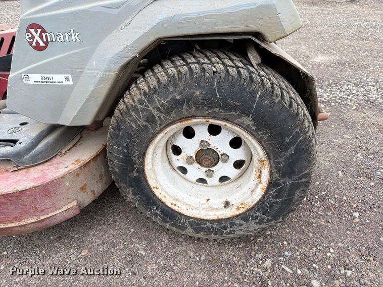 image for item DZ4957 eXmark Staris S-Series ZTR lawn mower