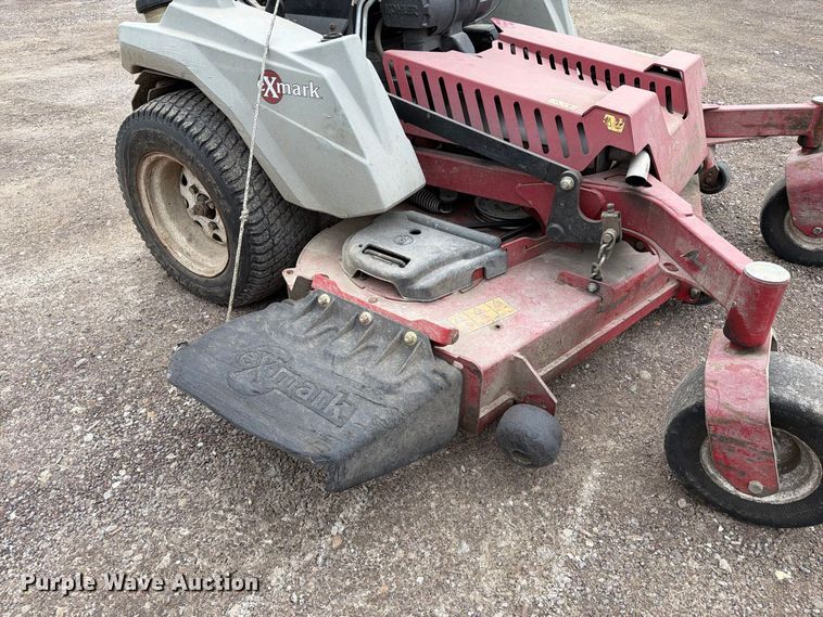 image for item DZ4958 eXmark Staris S-Series ZTR lawn mower