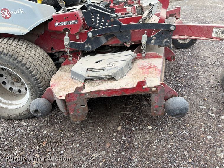 image for item DZ4960 (4) eXmark Lazer Z S-Series ZTR lawn mowers