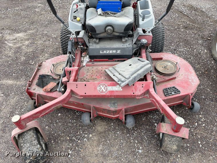 image for item DZ4960 (4) eXmark Lazer Z S-Series ZTR lawn mowers