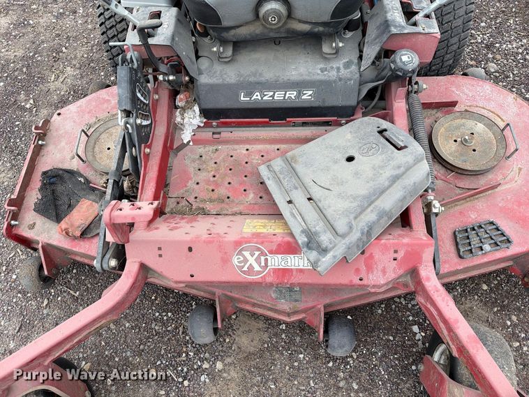 image for item DZ4960 (4) eXmark Lazer Z S-Series ZTR lawn mowers