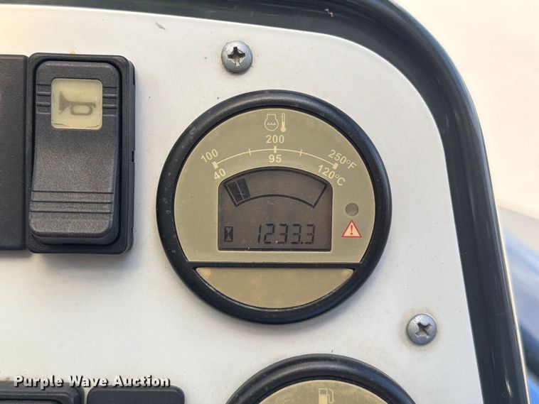 image for item EA7405 2018 Moffet PB 55.3 forklift