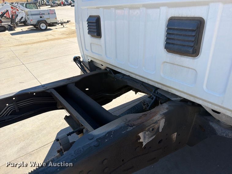 image for item ED0070 2017 RAM 5500 truck cab and chassis