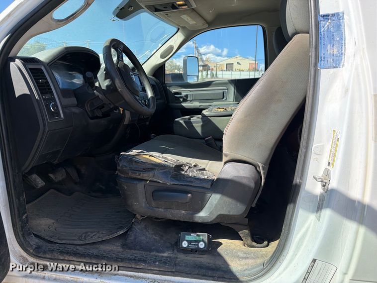 image for item ED0070 2017 RAM 5500 truck cab and chassis