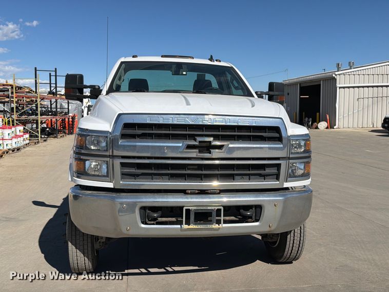 image for item ED0071 2019 Chevrolet Silverado 5500 truck cab and chassis