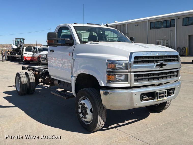 image for item ED0071 2019 Chevrolet Silverado 5500 truck cab and chassis
