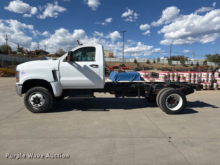image for item ED0071 2019 Chevrolet Silverado 5500 truck cab and chassis