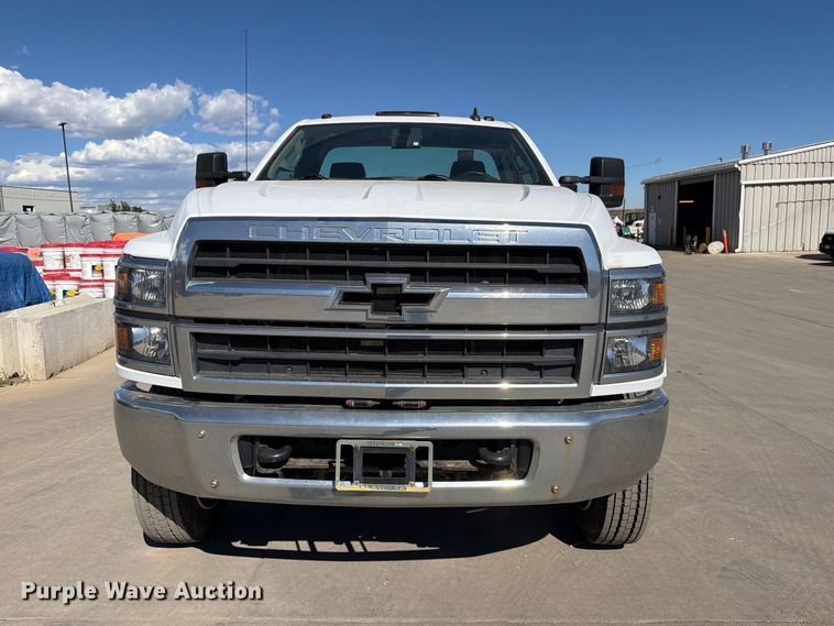 image for item ED0071 2019 Chevrolet Silverado 5500 truck cab and chassis