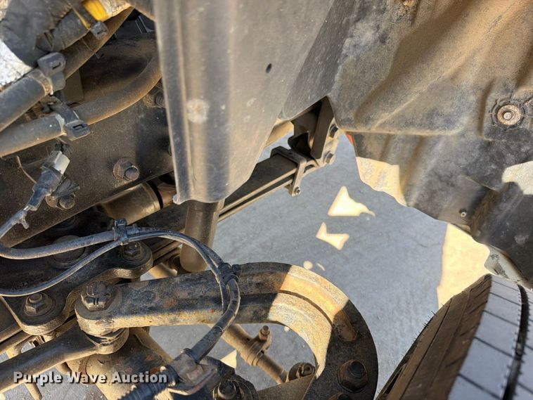 image for item ED0071 2019 Chevrolet Silverado 5500 truck cab and chassis