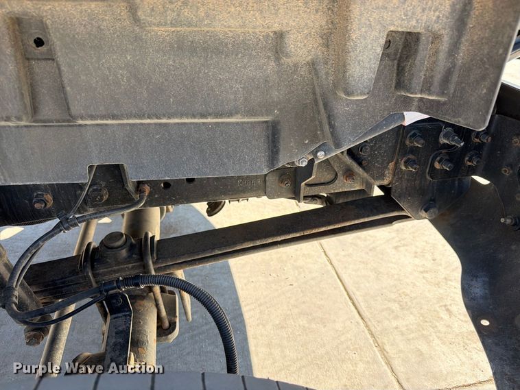 image for item ED0071 2019 Chevrolet Silverado 5500 truck cab and chassis