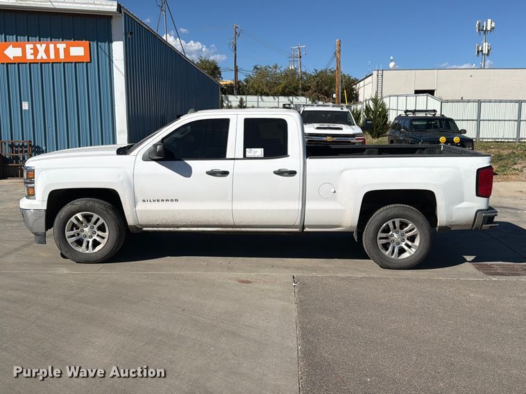 image for item ED0072 2014 Chevrolet Silverado 1500 Crew Cab pickup truck