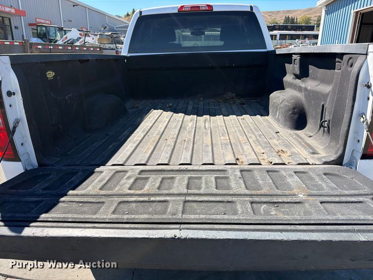 image for item ED0072 2014 Chevrolet Silverado 1500 Crew Cab pickup truck