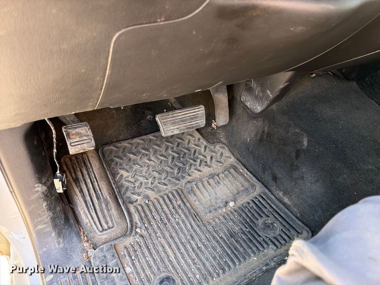 image for item ED0072 2014 Chevrolet Silverado 1500 Crew Cab pickup truck