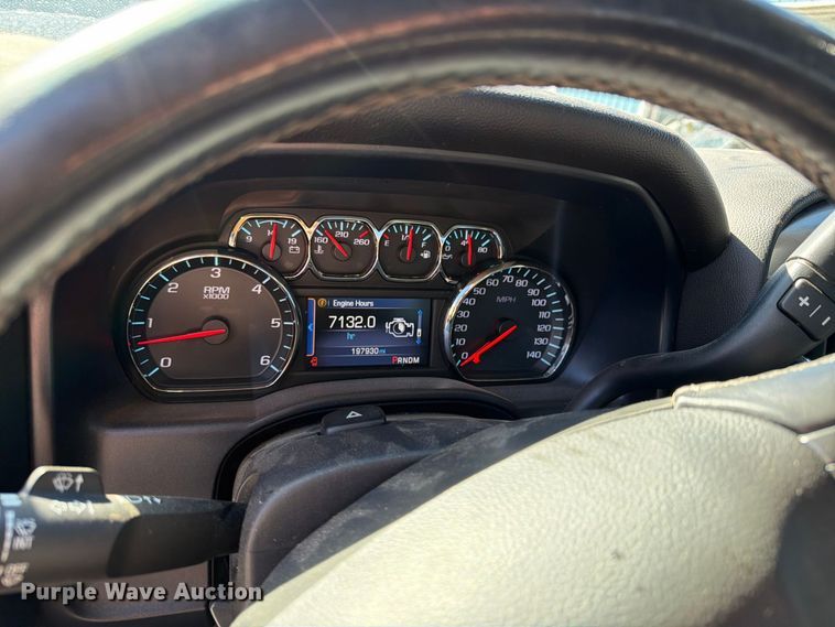image for item ED0072 2014 Chevrolet Silverado 1500 Crew Cab pickup truck