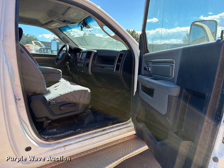 image for item ED0073 2017 RAM 5500 truck cab and chassis