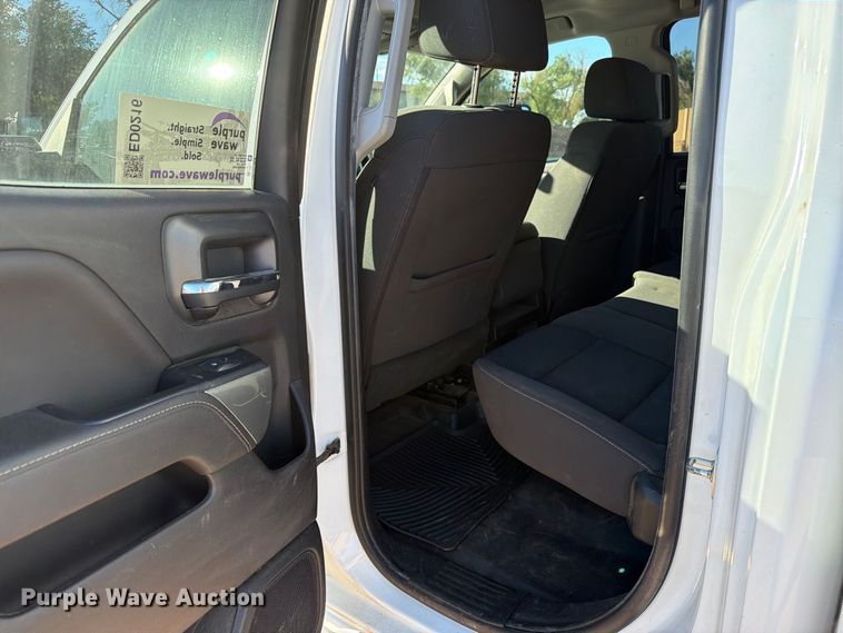 image for item ED0216 2017 Chevrolet Silverado 2500HD Ext. Cab pickup truck