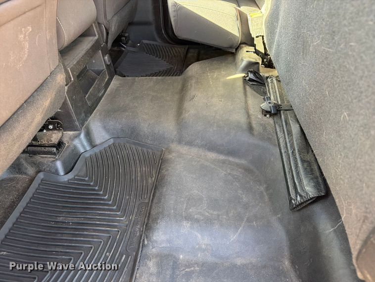 image for item ED0216 2017 Chevrolet Silverado 2500HD Ext. Cab pickup truck