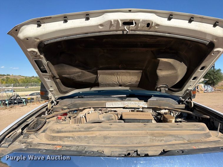image for item ED0216 2017 Chevrolet Silverado 2500HD Ext. Cab pickup truck