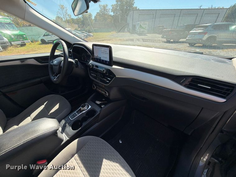 image for item EF1455 2022 Ford Escape SUV