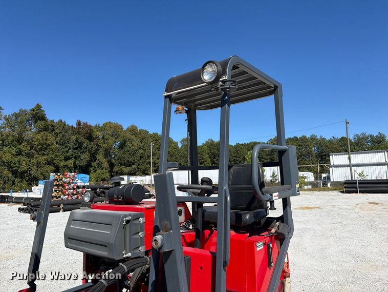 image for item EF1460 2006 Moffett M55P forklift