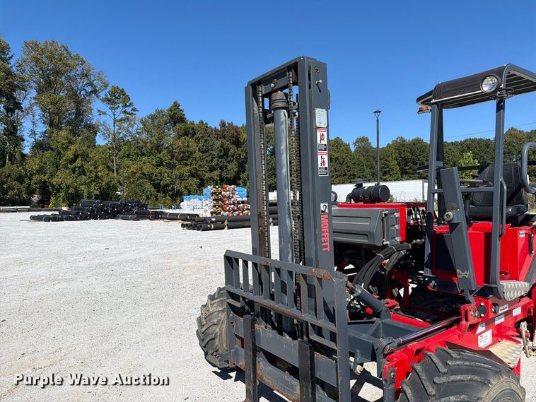 image for item EF1460 2006 Moffett M55P forklift