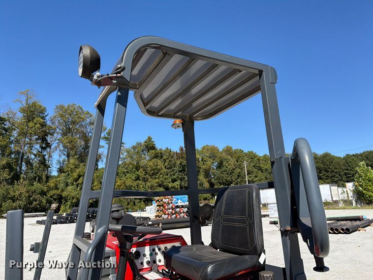 image for item EF1460 2006 Moffett M55P forklift