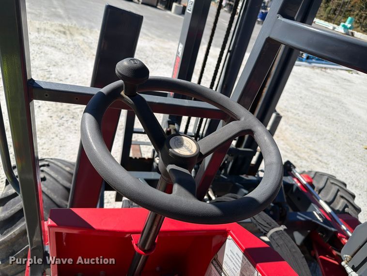 image for item EF1460 2006 Moffett M55P forklift