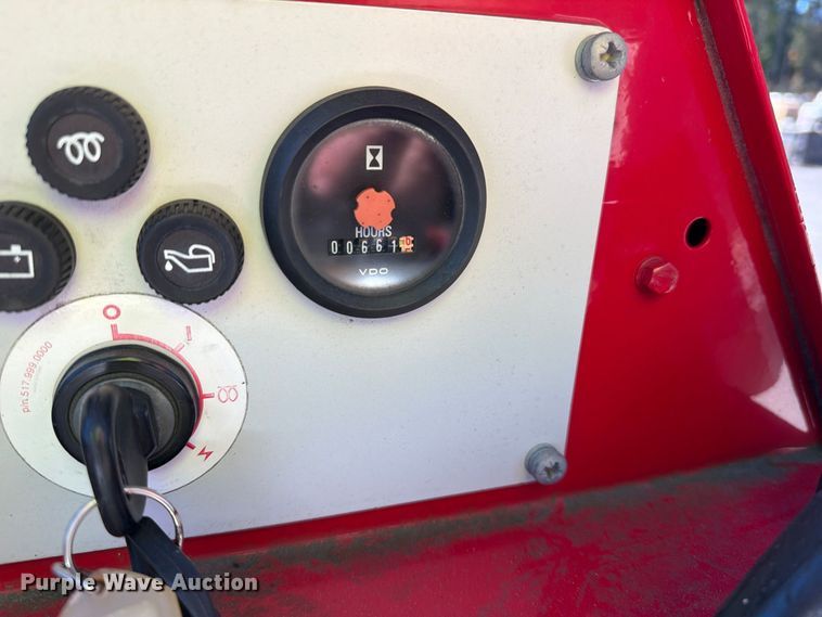 image for item EF1460 2006 Moffett M55P forklift