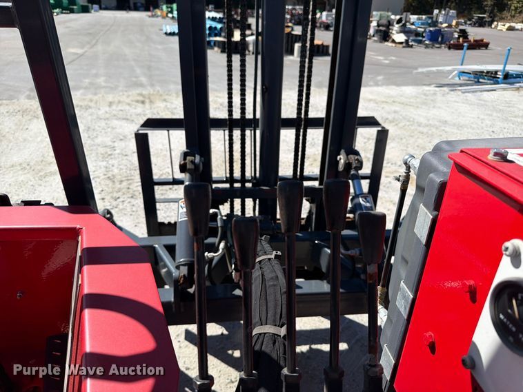 image for item EF1460 2006 Moffett M55P forklift
