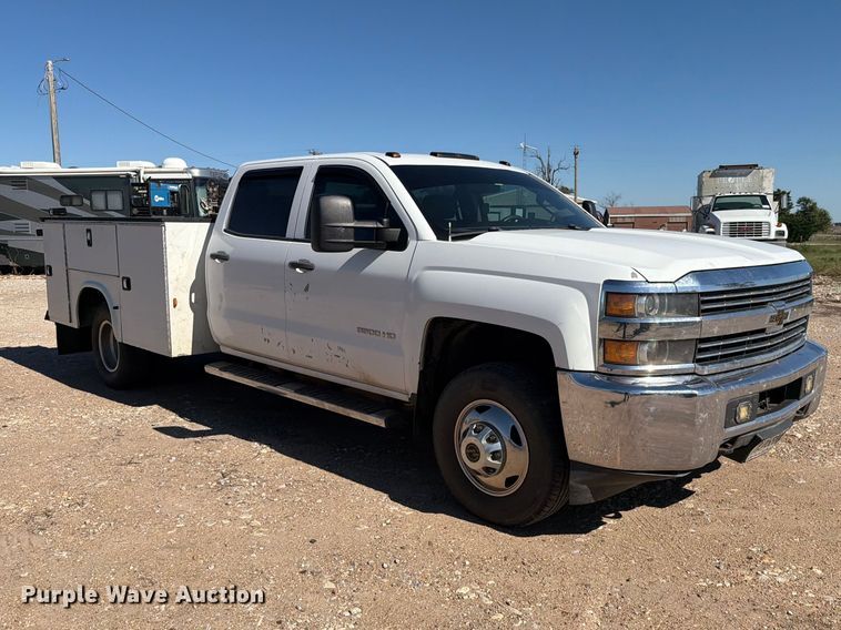 image for item EI7773 2016 Chevrolet Silverado 3500HD Crew Cab utility bed pickup truck