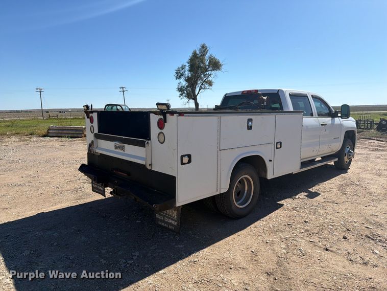 image for item EI7773 2016 Chevrolet Silverado 3500HD Crew Cab utility bed pickup truck