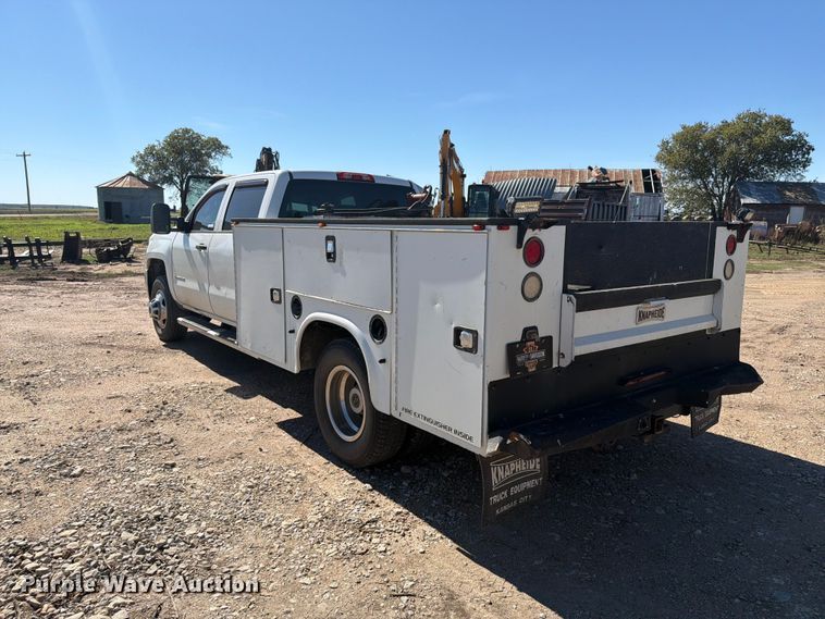 image for item EI7773 2016 Chevrolet Silverado 3500HD Crew Cab utility bed pickup truck