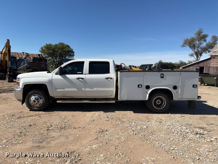 image for item EI7773 2016 Chevrolet Silverado 3500HD Crew Cab utility bed pickup truck