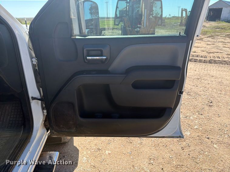image for item EI7773 2016 Chevrolet Silverado 3500HD Crew Cab utility bed pickup truck