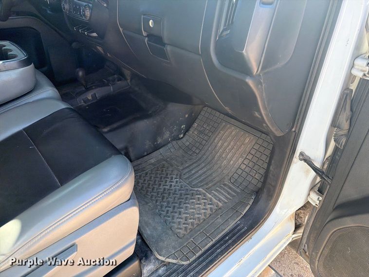 image for item EI7773 2016 Chevrolet Silverado 3500HD Crew Cab utility bed pickup truck
