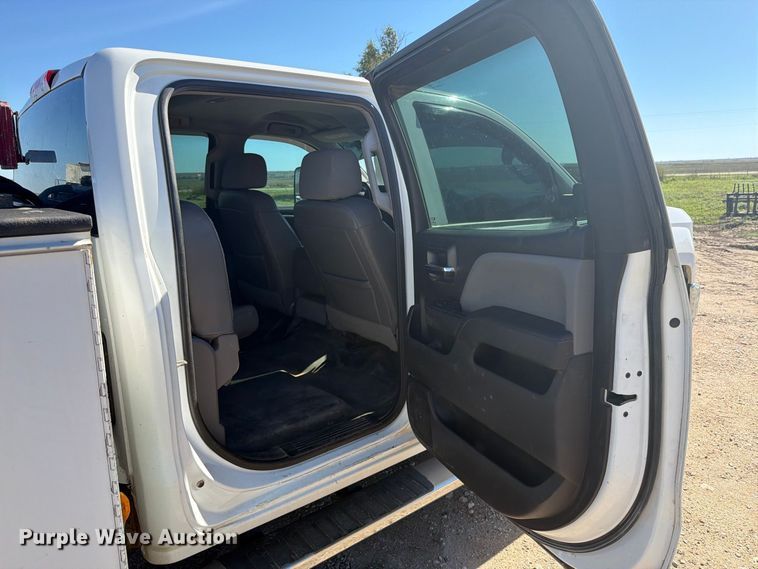 image for item EI7773 2016 Chevrolet Silverado 3500HD Crew Cab utility bed pickup truck