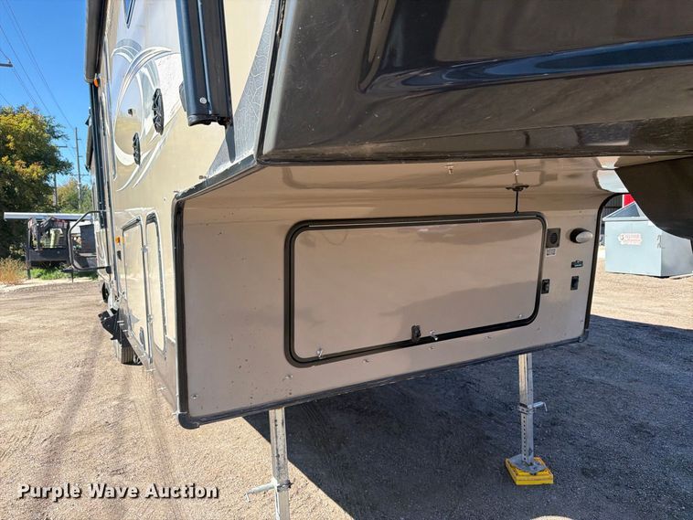 image for item EI7801 2014 Forest River Chaparral camper
