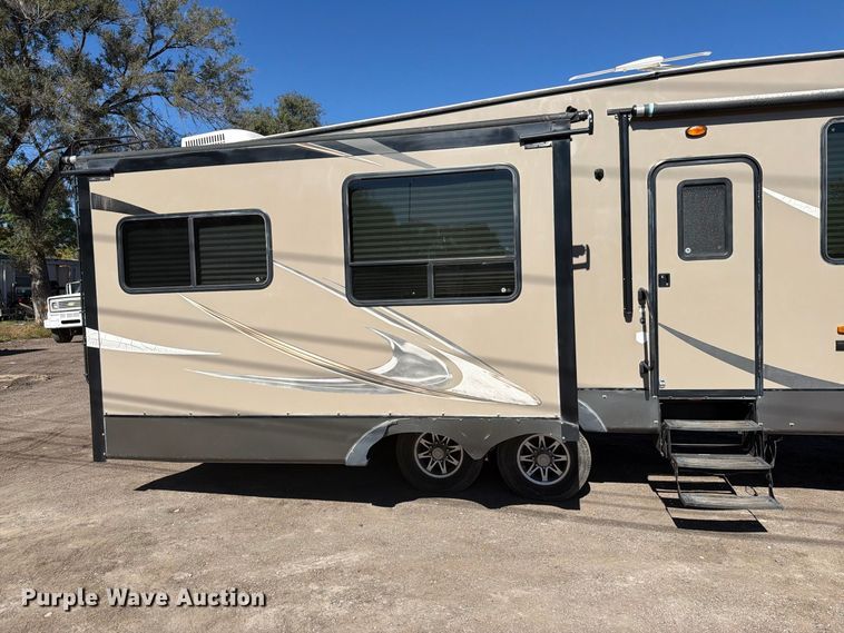 image for item EI7801 2014 Forest River Chaparral camper