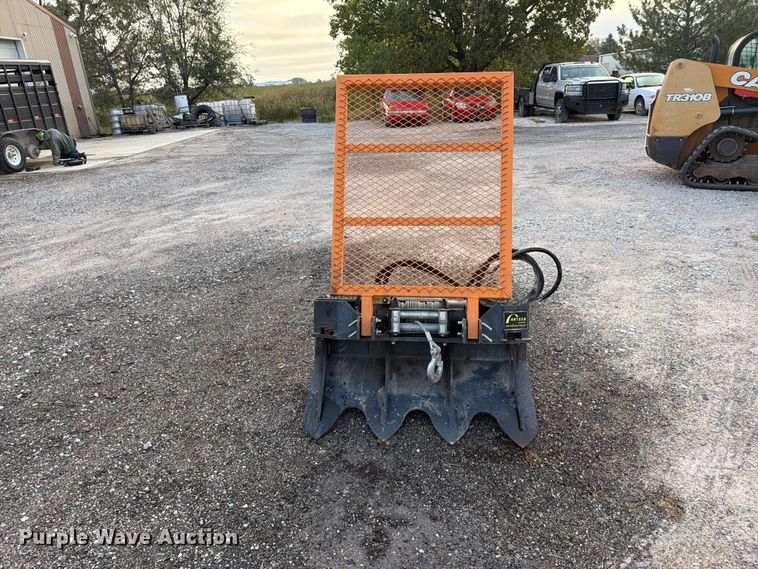 image for item EI7802 Arteer skid steer winch