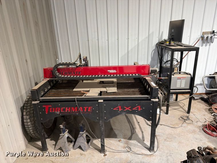 image for item EI7803 Lincoln Torchmate 4x4 plasma cutting table and plasma cutter  