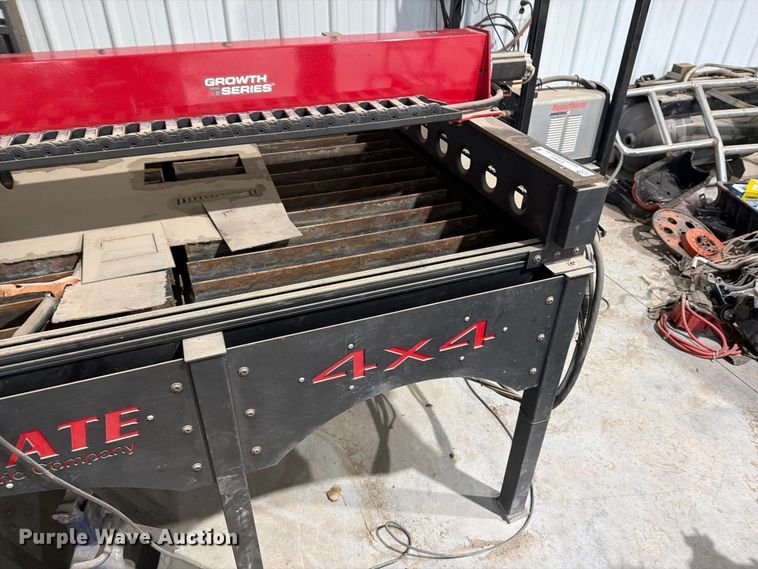image for item EI7803 Lincoln Torchmate 4x4 plasma cutting table and plasma cutter  